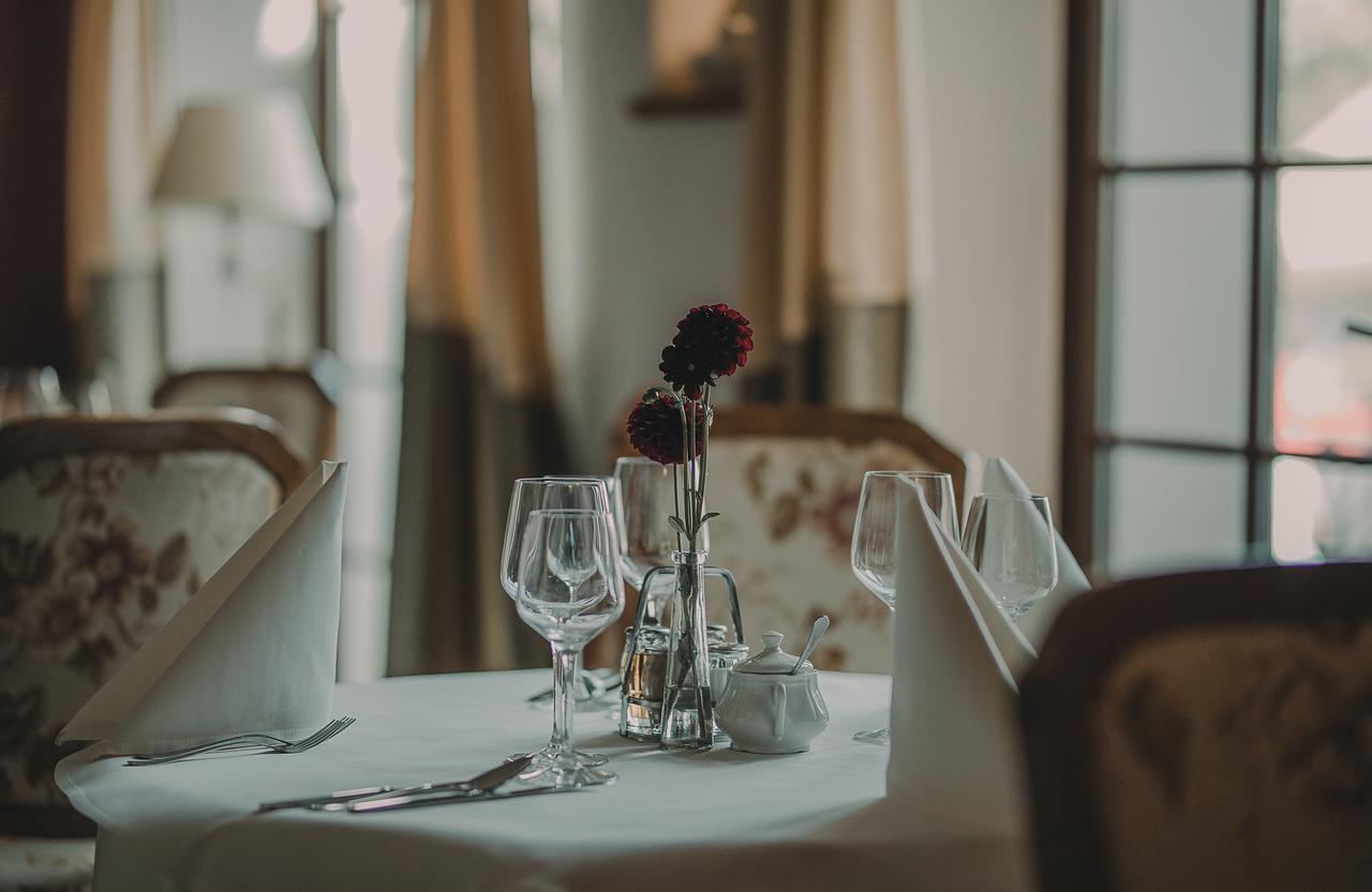 Hotel Restaurant Boss Miloslaw Экстерьер фото